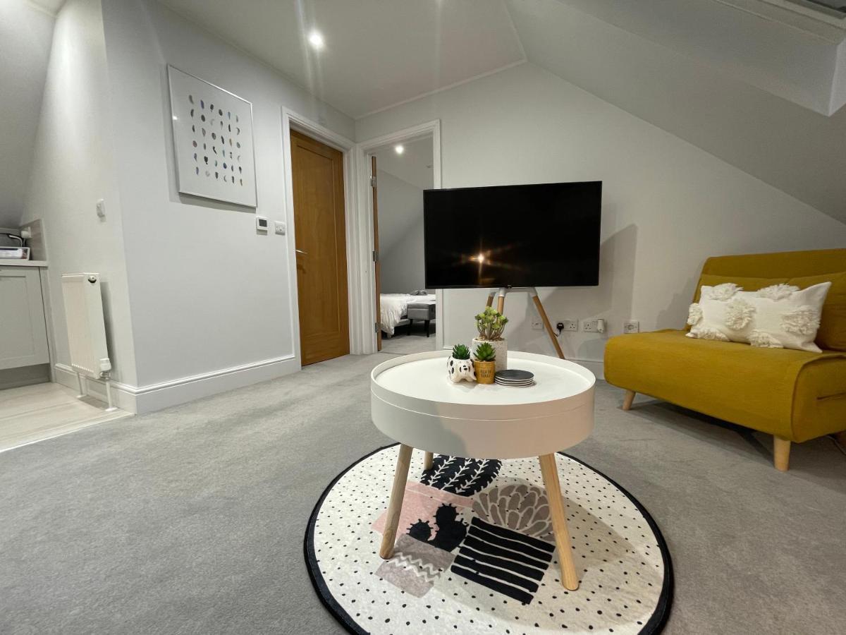 Unique Luxury Detached Apartment In Windsor That Sleeps 4 المظهر الخارجي الصورة