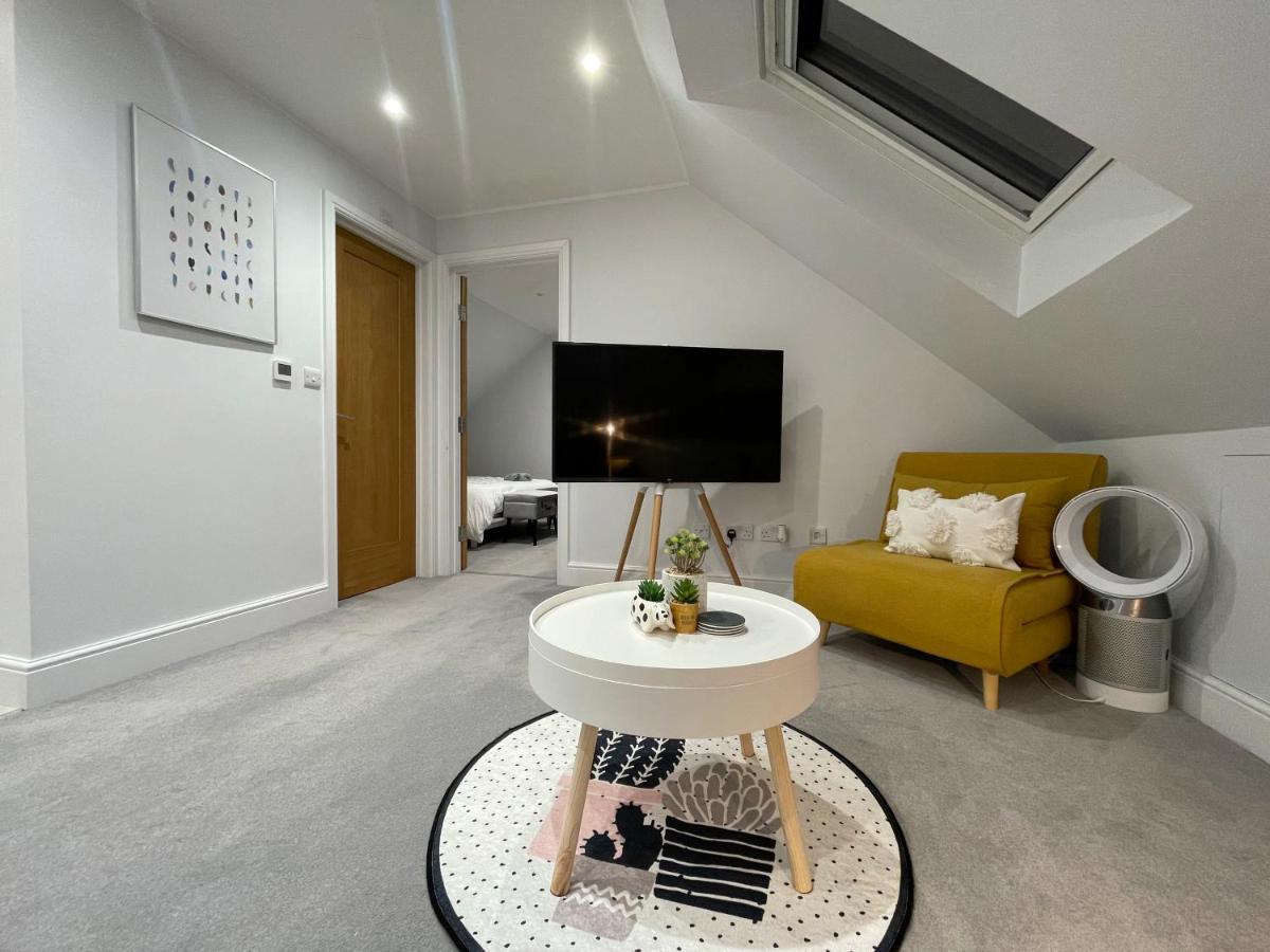 Unique Luxury Detached Apartment In Windsor That Sleeps 4 المظهر الخارجي الصورة