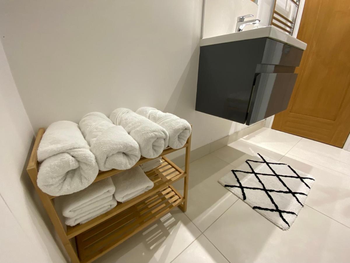 Unique Luxury Detached Apartment In Windsor That Sleeps 4 المظهر الخارجي الصورة
